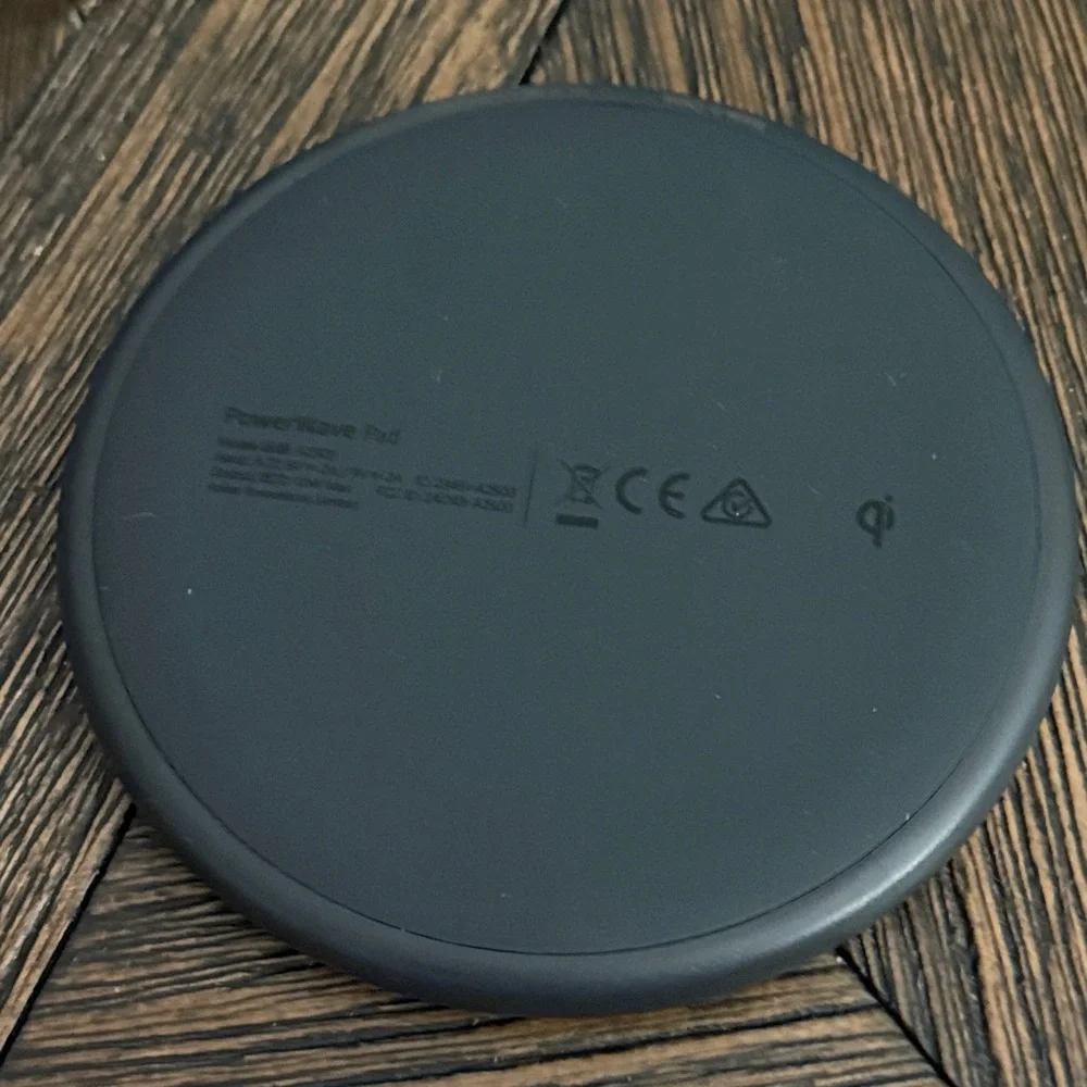 Anker PowerWave Pad A2503 Magnetic Wireless Charging Base w/ USB Cord